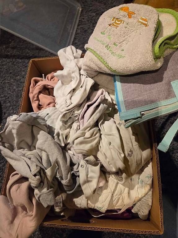 Ensembles coordonnés: Kinderkleider, vorwiegend Mädchen, ab Grösse 62. – D'occasion à Neukirch (Egnach) par Tja.. 1