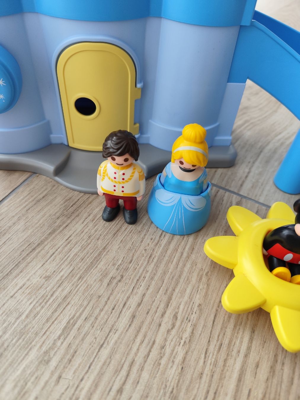 Playmobil Giocattoli: Playmobil Junior Disney Schloss plus Mickey Maus – Usato da Tägerwilen venduto da Sarahli01 1