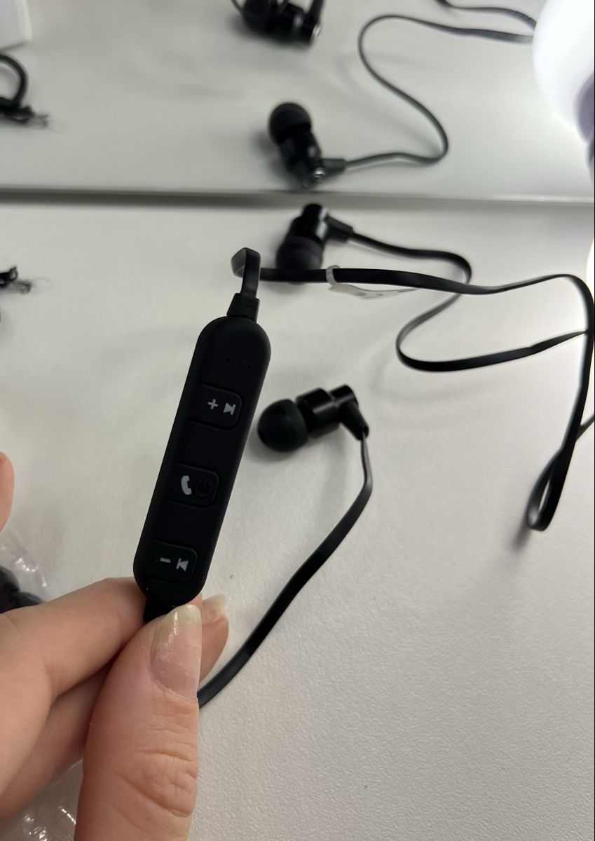 Cuffie: Wireless Earbuds Tune LT91166 - New – Nuovo e nell'imballaggio originale da Zürich venduto da Isabella123 3