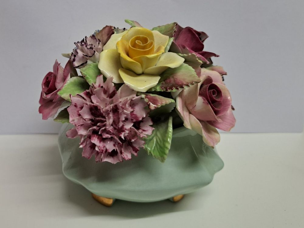 Value Arts Duftdiffusor Aus Porzellan – Handgefertigt Mit Grüner Blume, Für ätherische Öle