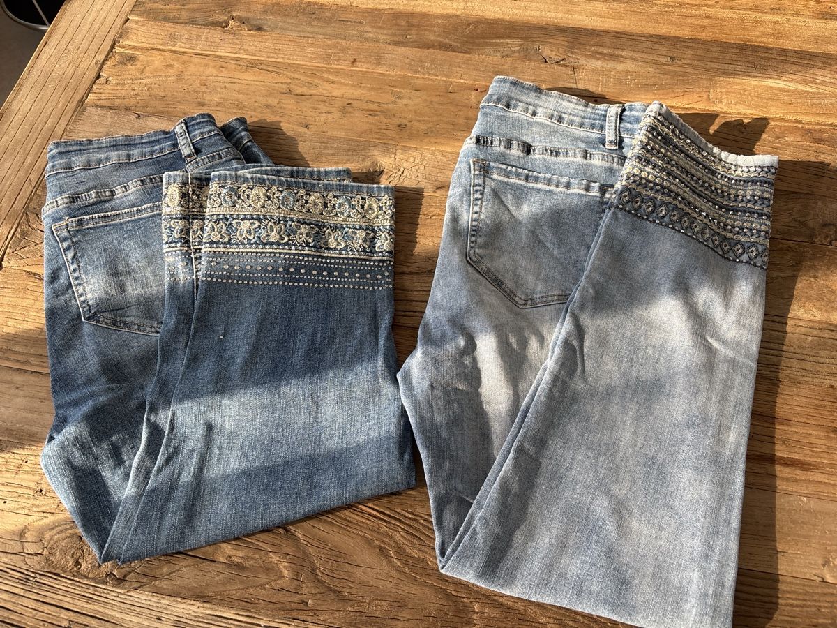 Jeans: 2 Jeans – Neuf (Voir description) à Krattigen par Landado