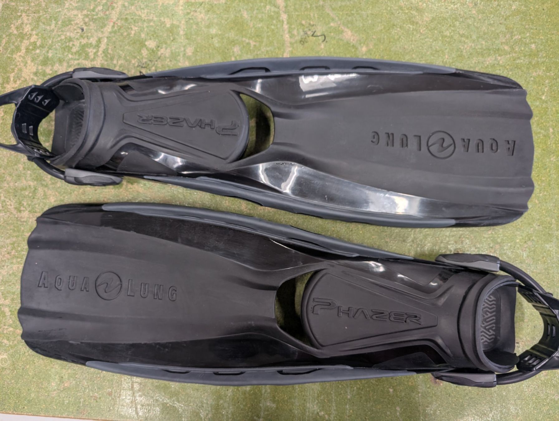 Pinne, Maschere & Boccagli: Aqualung Phazer Flossen XL – Usato da Suhr venduto da 54g1
