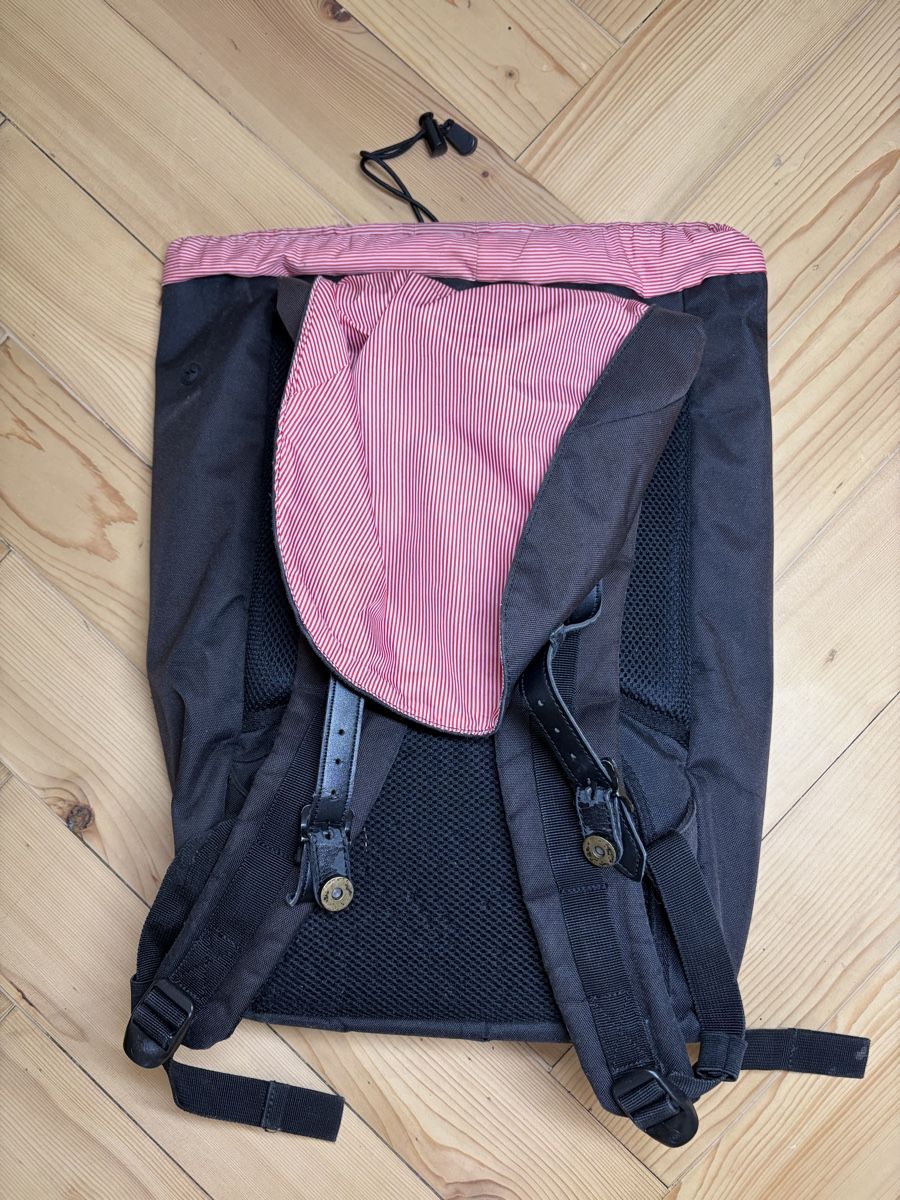 Sacs à dos: Herschel Backpack in used condition – D'occasion à Zürich par jme_7fbb 5