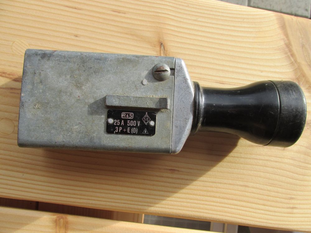 Stecker: Wendestecker Stecker 25 Amper – Gebraucht aus Aeschau von Nianho 2