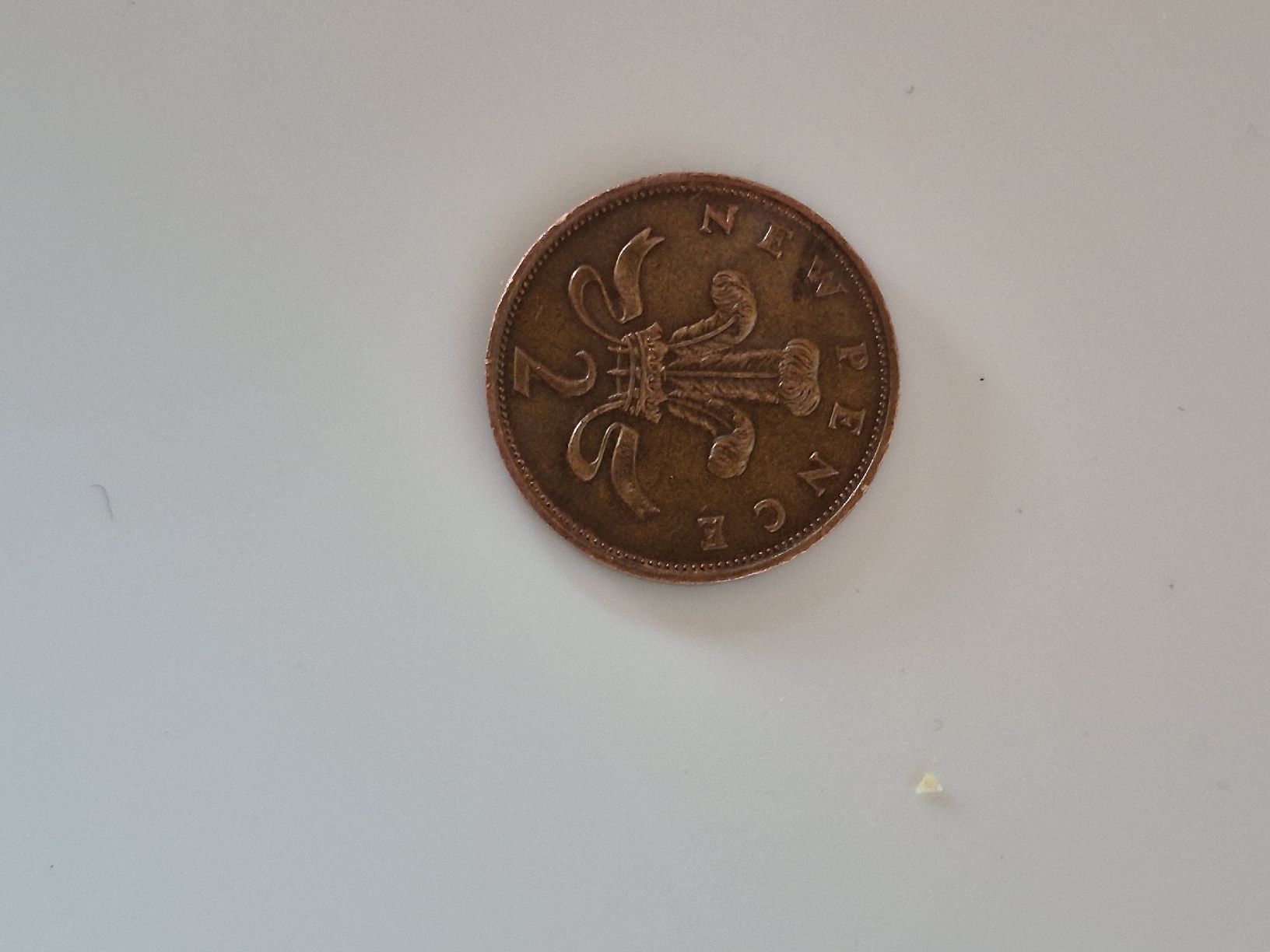 Toutes les monnaies: pièce de deux New Spence datant de 1981 – D'occasion à Genève par kat_l8sy