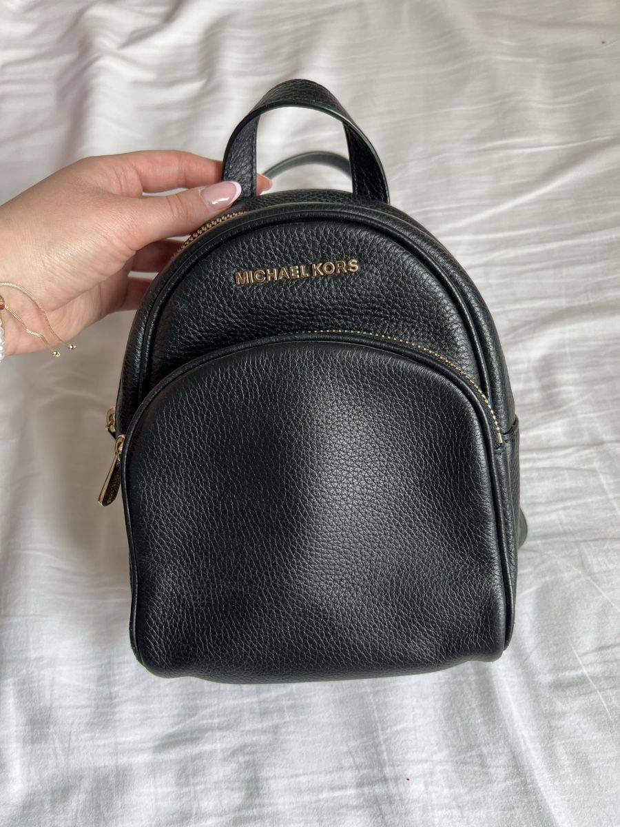 Michael Kors Rucksäcke: Michael Kors Rucksack Abbey in schwarz – Neu (gemäss Beschreibung) aus Arlesheim von Charlotte.grm