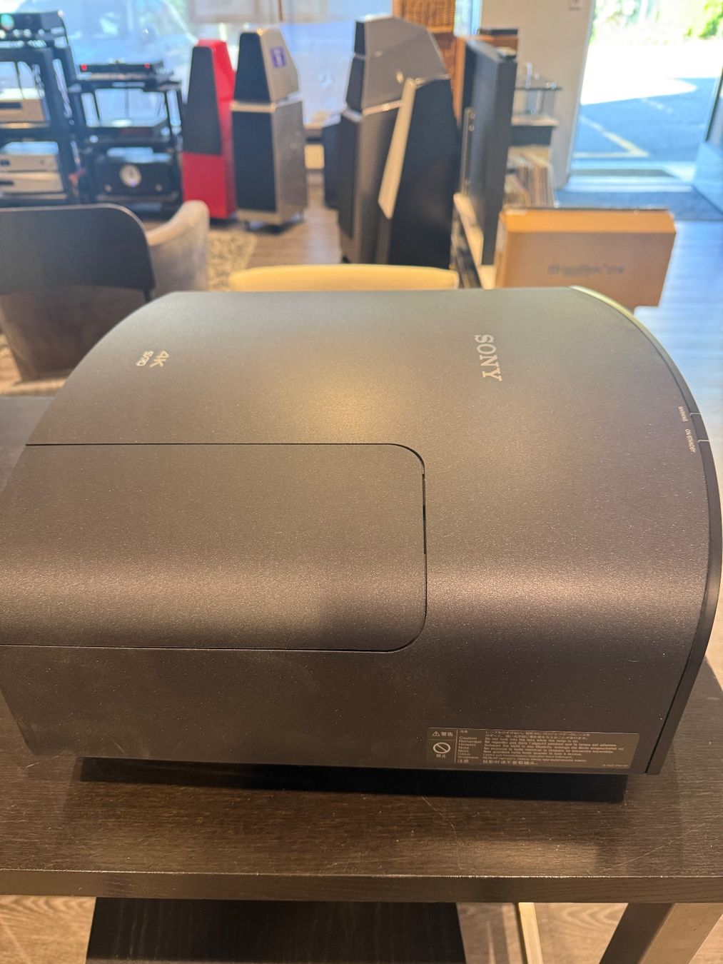 Sony Proiettori: Sony Beamer VPL VW 320 – Usato da dietlikon venduto da avspalinger 1