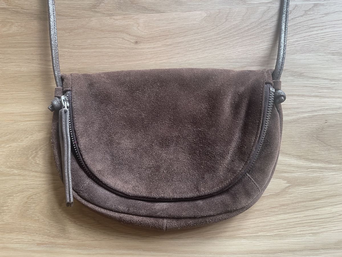 Taschen für Damen: Herziges Wildleder-Täschchen – Gebraucht aus Zürich von pgr_9pzn 2