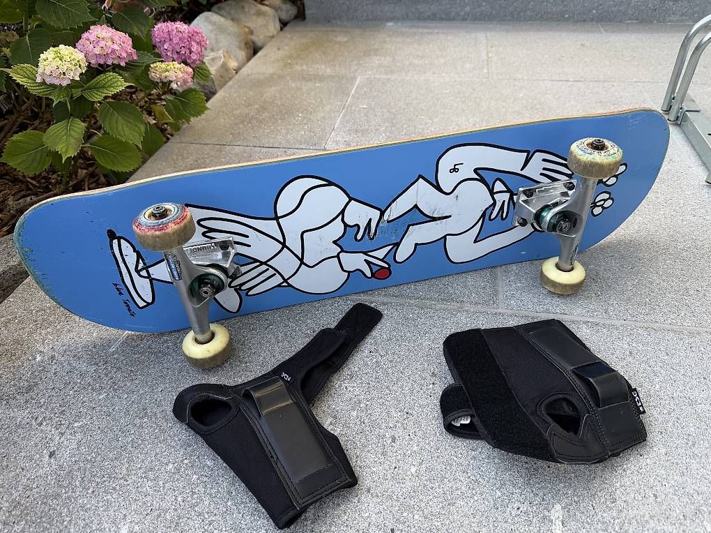 Skateboards: Skateboard + protection mains – Usato da Coppet venduto da m_m_nz2f