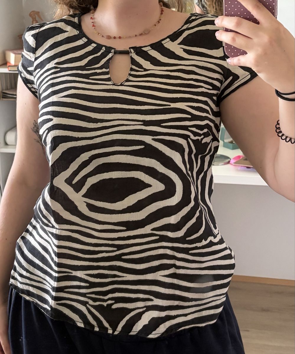 Maddison Camicette: Zebra Oberteil – Usato da Rütihof venduto da liv_k2bp
