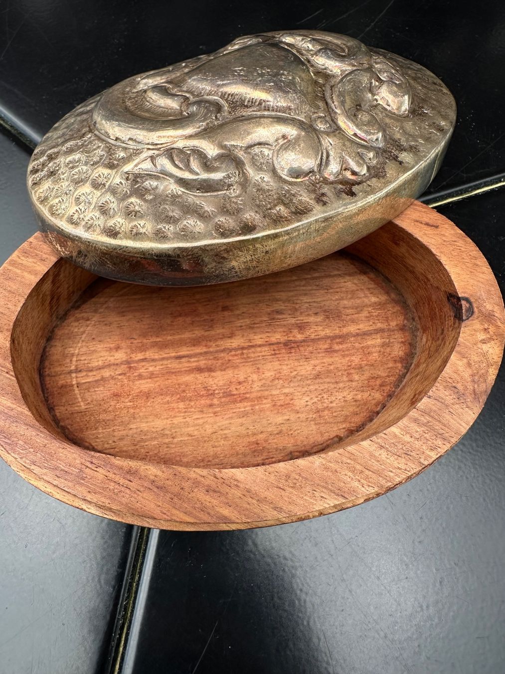 Tutte le decorazioni: Dose Holz mit Metall Deckel – Usato da Liestal venduto da Ballerino01 1