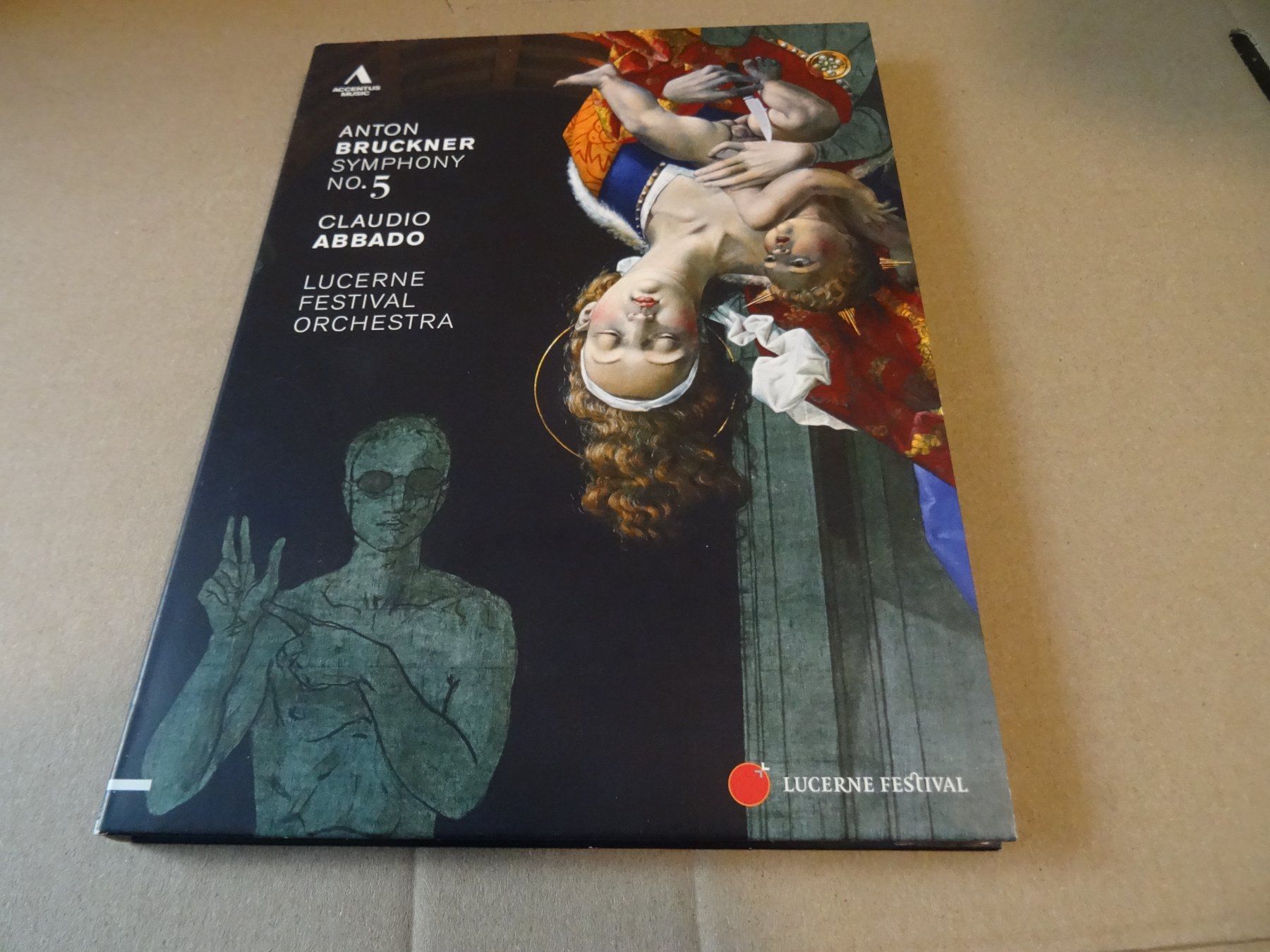 Tutti i DVDs: DVD Bruckner Symphony 5 Claudio Abbado – Usato da Olten venduto da Disc-Ausverkauf