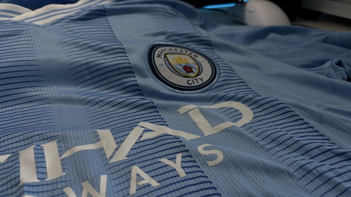 Canottiere & Pantaloni: Manchester City Trikot – Nuovo (secondo la descrizione) da Münchenbuchsee venduto da ore_wlr9 2