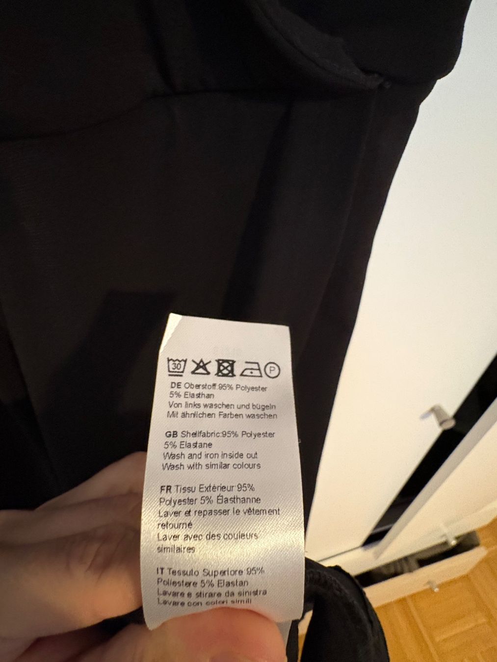 Vestiti: Schwarzes elegantes Kleid, Gr. 36 – Nuovo (secondo la descrizione) da Luzern venduto da mel_z9lv 4