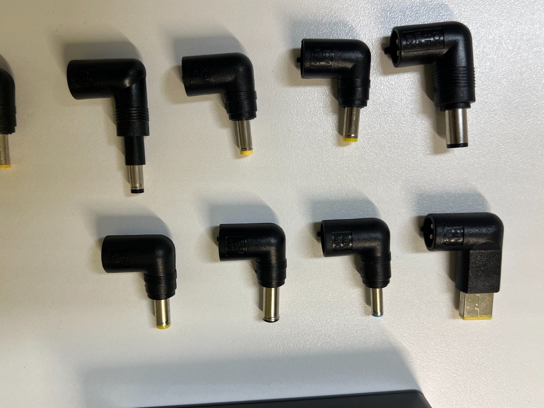 Caricabatterie: NGS Universal-Netzteil 90W mit 10 Adaptern – Nuovo e nell'imballaggio originale da Unterengstringen venduto da hausraus 1