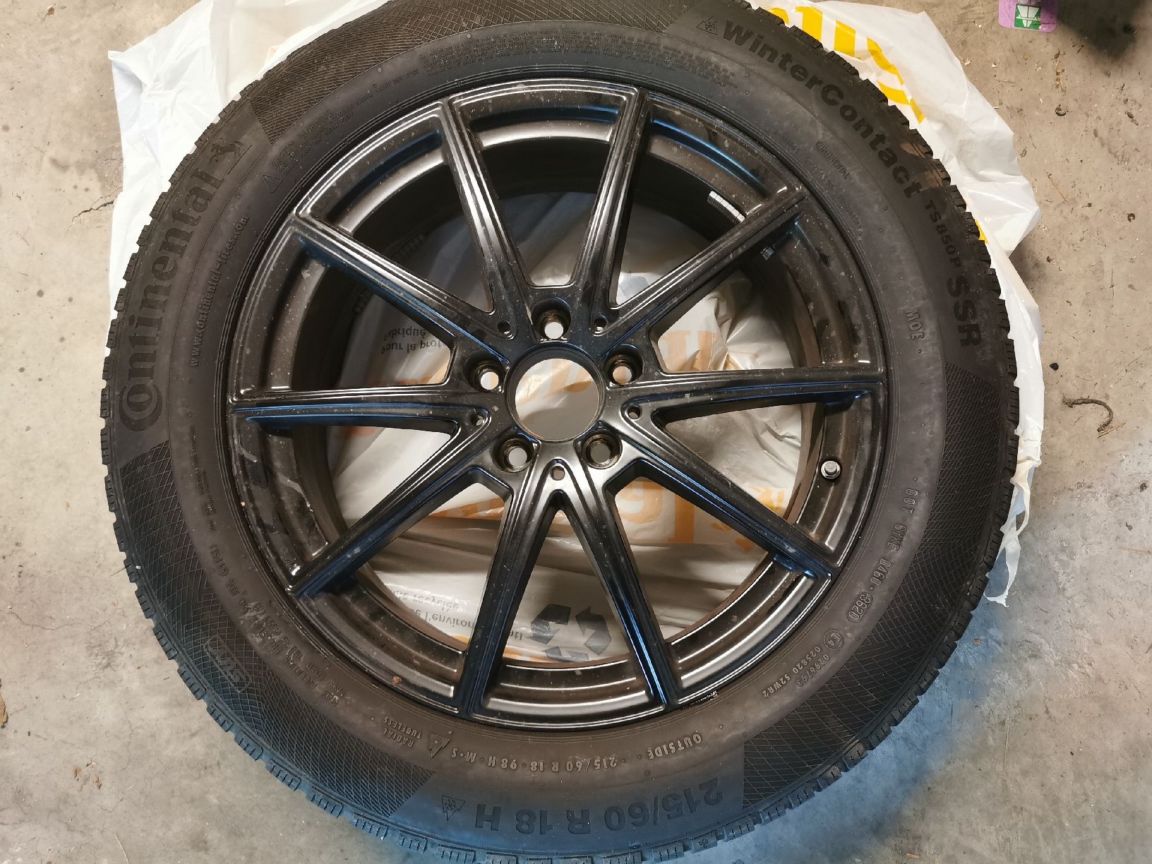 Mercedes-Benz Pneus & Kompletträder: 4 Roues Complètes Mercedes-benz GLA – Neu (gemäss Beschreibung) aus Tolochenaz von Watch_Dreams