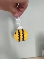 Abeille charmante au crochet porte clé