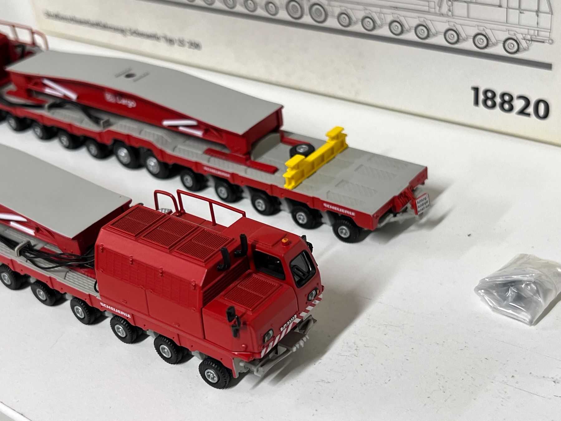 Märklin Modelleisenbahnen: Märklin 18820 Scheuerle Typ LS 250 – Gebraucht aus Neuenhof von ludovicco 2