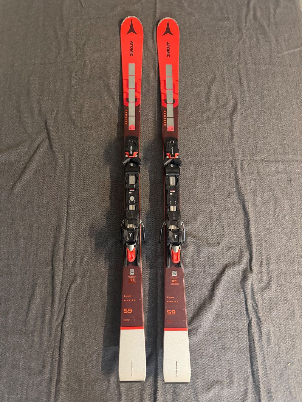 Atomic Redster S9 – 165 cm | X12 GW Bindung | Radius 12,5 m (D'occasion ...