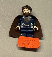 1 Stück LEGO Superman Minifigur