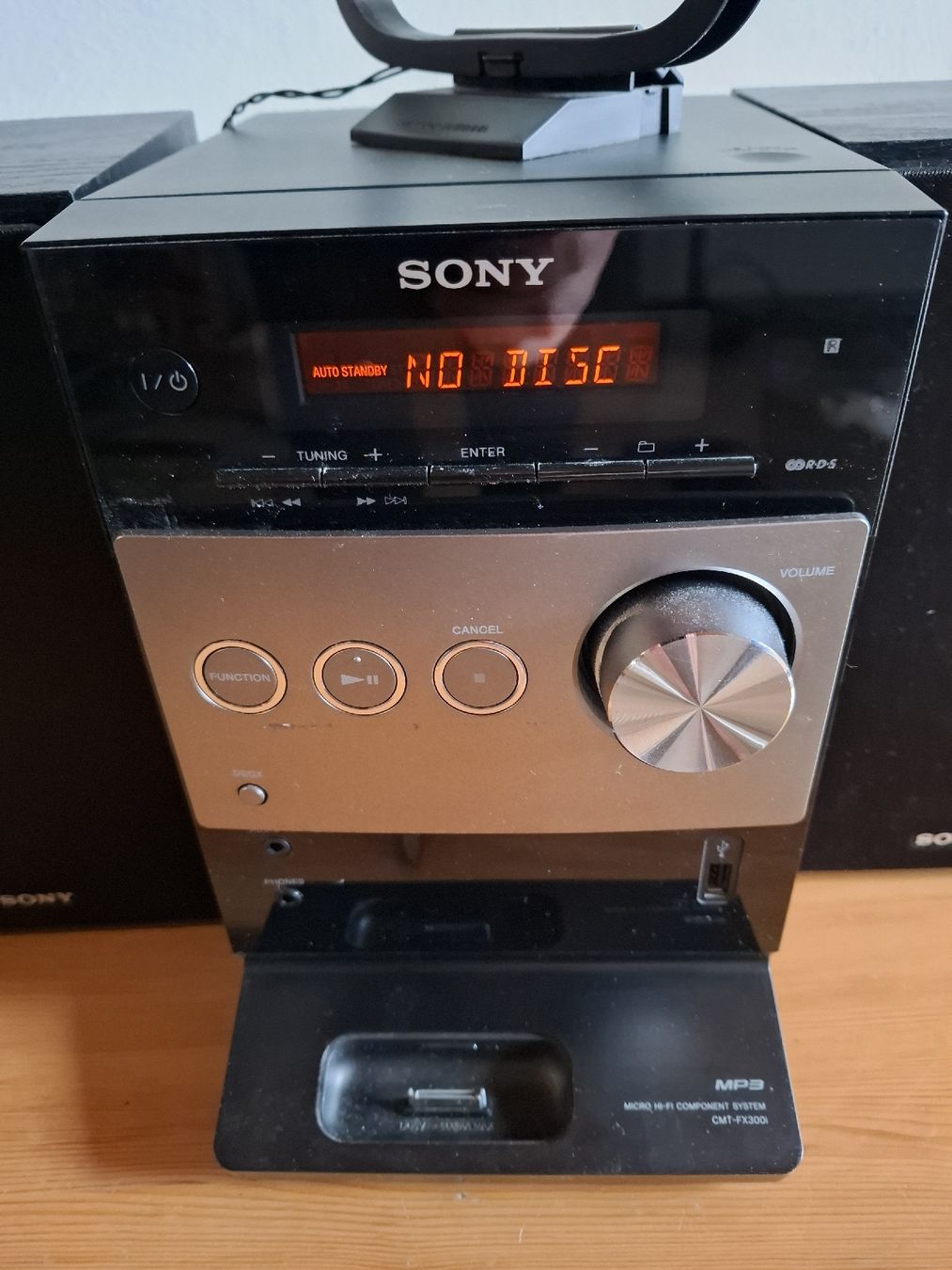 Sony Lettore multimediale & Streamer: Sony CMT-FX300i Micro HiFi – Difettoso da Zuchwil venduto da bvj_5t82 1
