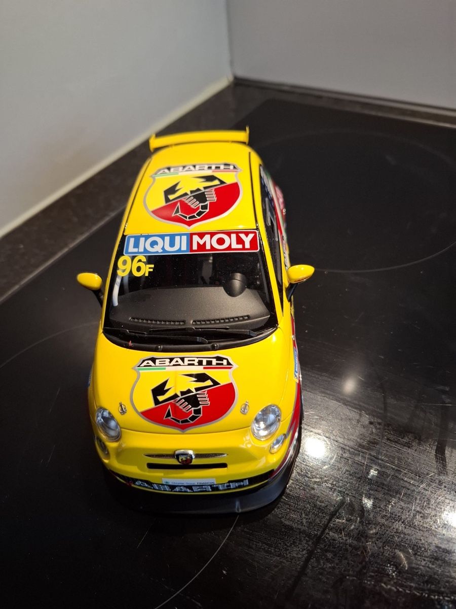 Fiat Modellini d'auto: Fiat Abarth 595 1/18 – Nuovo (secondo la descrizione) da Gampelen venduto da ste_r6hj 2