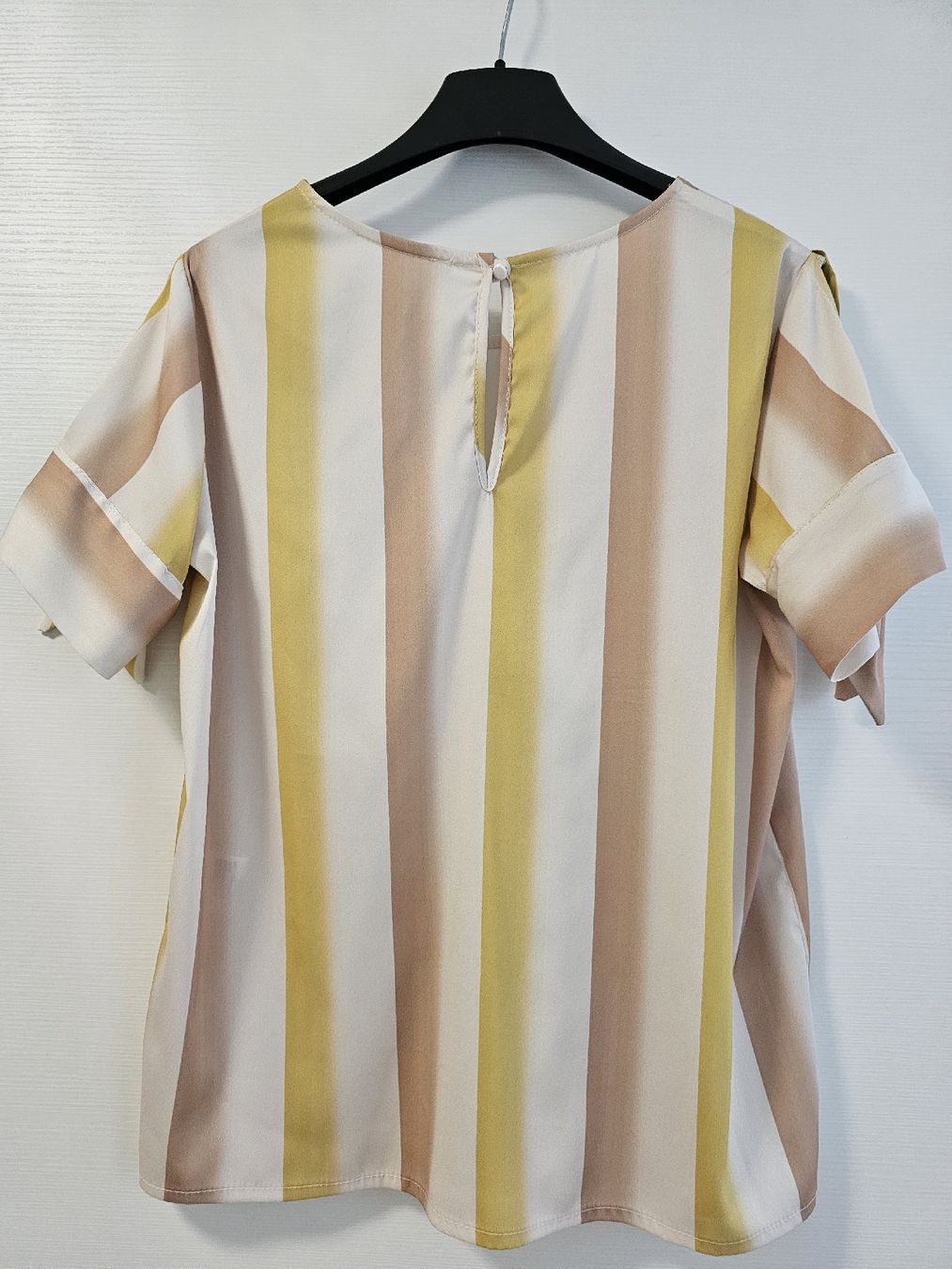Blusen: Damen Bluse – Neu (gemäss Beschreibung) aus Steinmaur von Kiki_m240 1