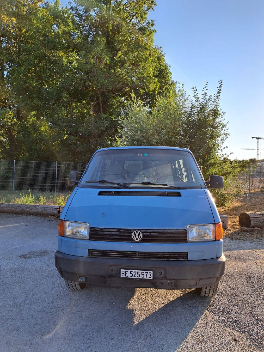 VW Véhicules utilitaires: VW T4 2.5l Benziner Bus – D'occasion à biel/bienne par Simustauffer 1