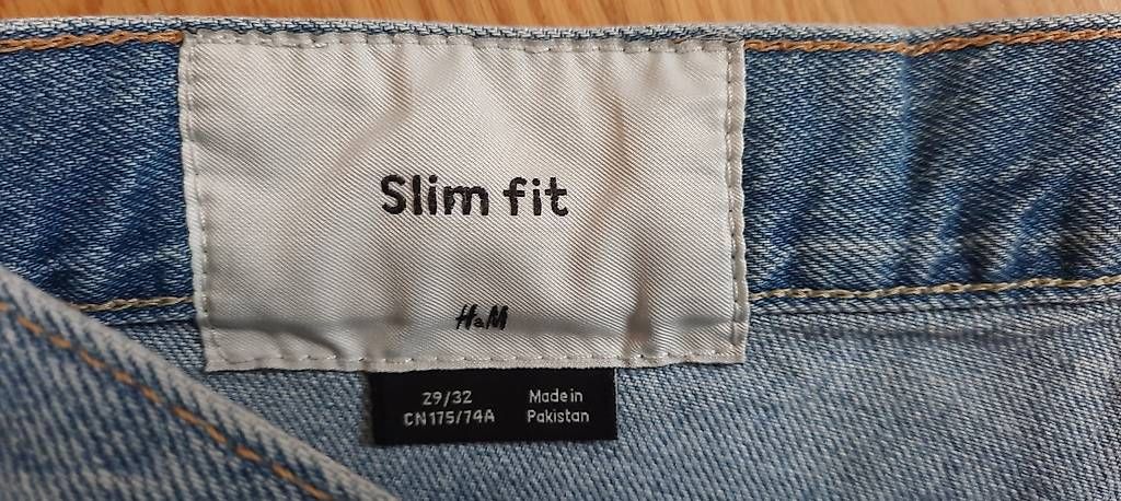 Jeans: H&M Slimfit Jeans 29/32 – Gebraucht aus Wädenswil von H2H_Secondhandshop 2