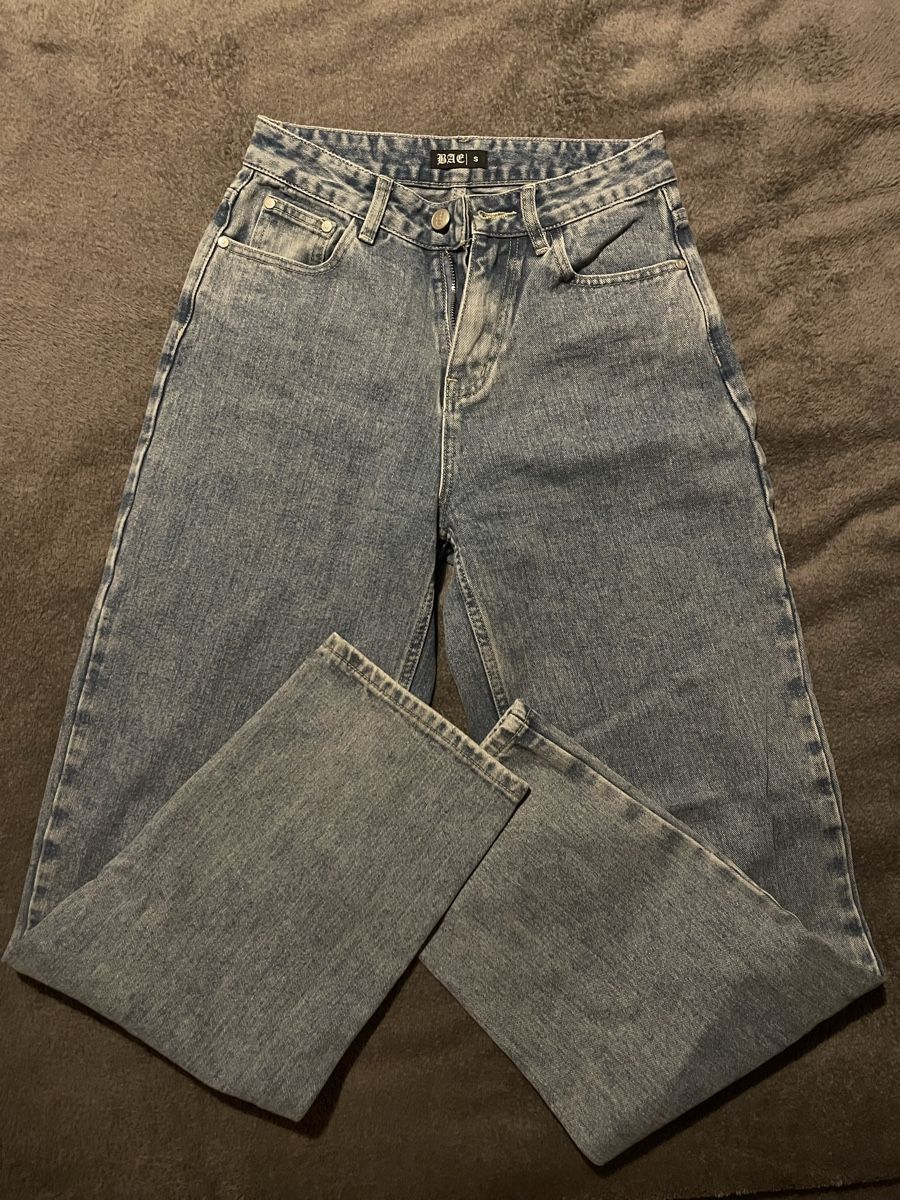 Jeans: Jeans avec écriture derrière – Nuovo (secondo la descrizione) da Ponts-de-Martel venduto da Manon_.brs 1