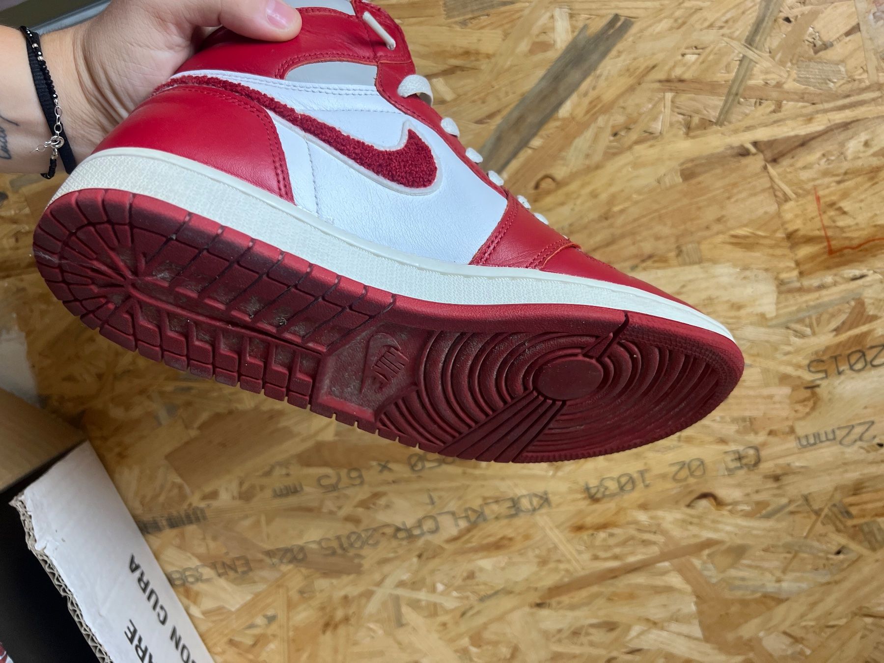 Nike Herrenschuhe: Nike Air Jordan 1 High – Gebraucht aus Villmergen von Elcus7 4