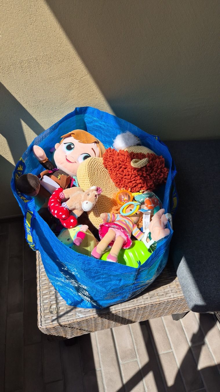 Giocattoli: Sack mit Plüschtieren/Babyspielsachen usw.. – Usato da Oberwil b. Zug venduto da Enie93