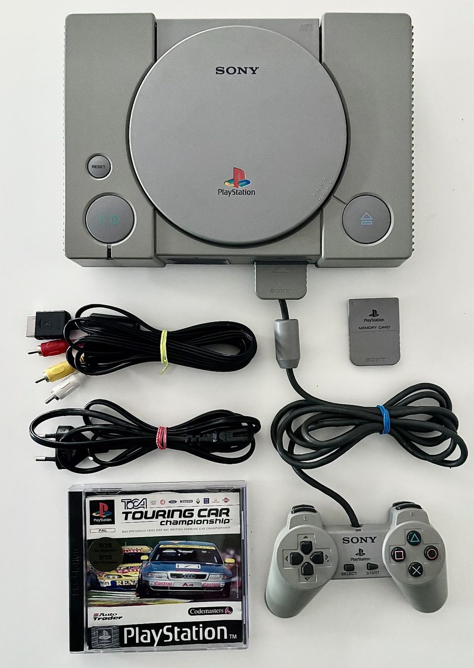 Sony Console: PLAYSTATION 1, PS1, VINTAGE, SONY, PAL, 1999, CONTROLLER ... – Usato da Dachsen venduto da Sven_Jasper