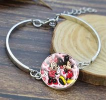 Armband mit Mickey und Minnie Mouse Motiv!