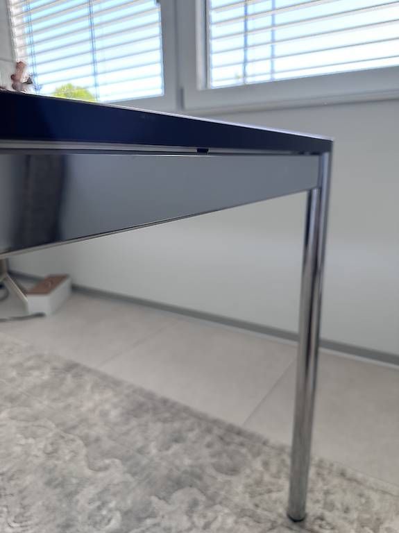 Tavoli: USM Haller Tisch – Usato da Port venduto da Alybe 1