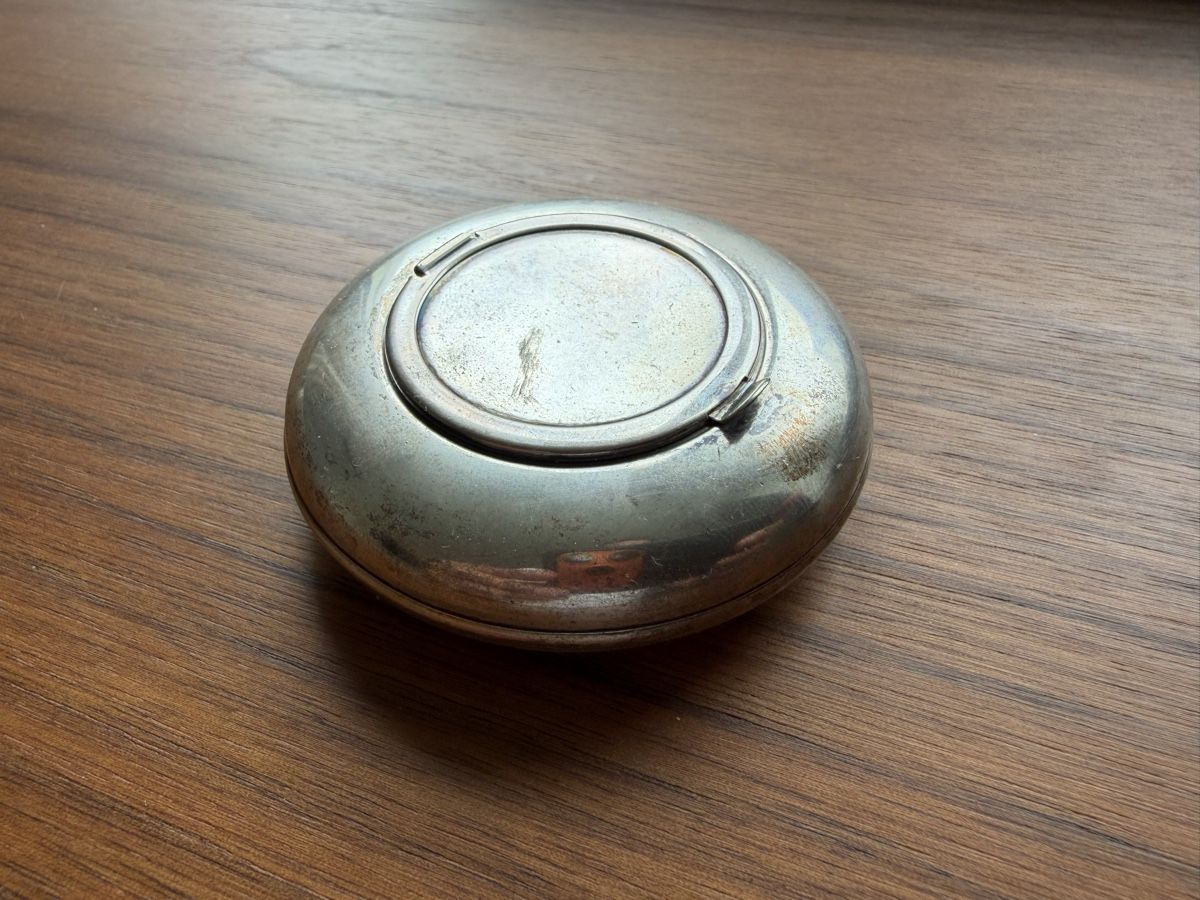 Portacenere: Silber Dose/Aschenbecher – Usato da Uetikon am See venduto da protagoniste