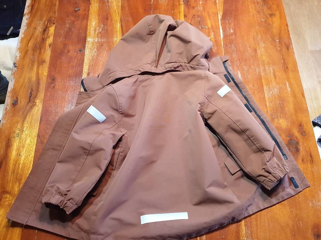 Giacche & Cappotti: H&M Kinder Hardshelljacke 98 – Usato da Mühlrüti venduto da mar_rl6q 2