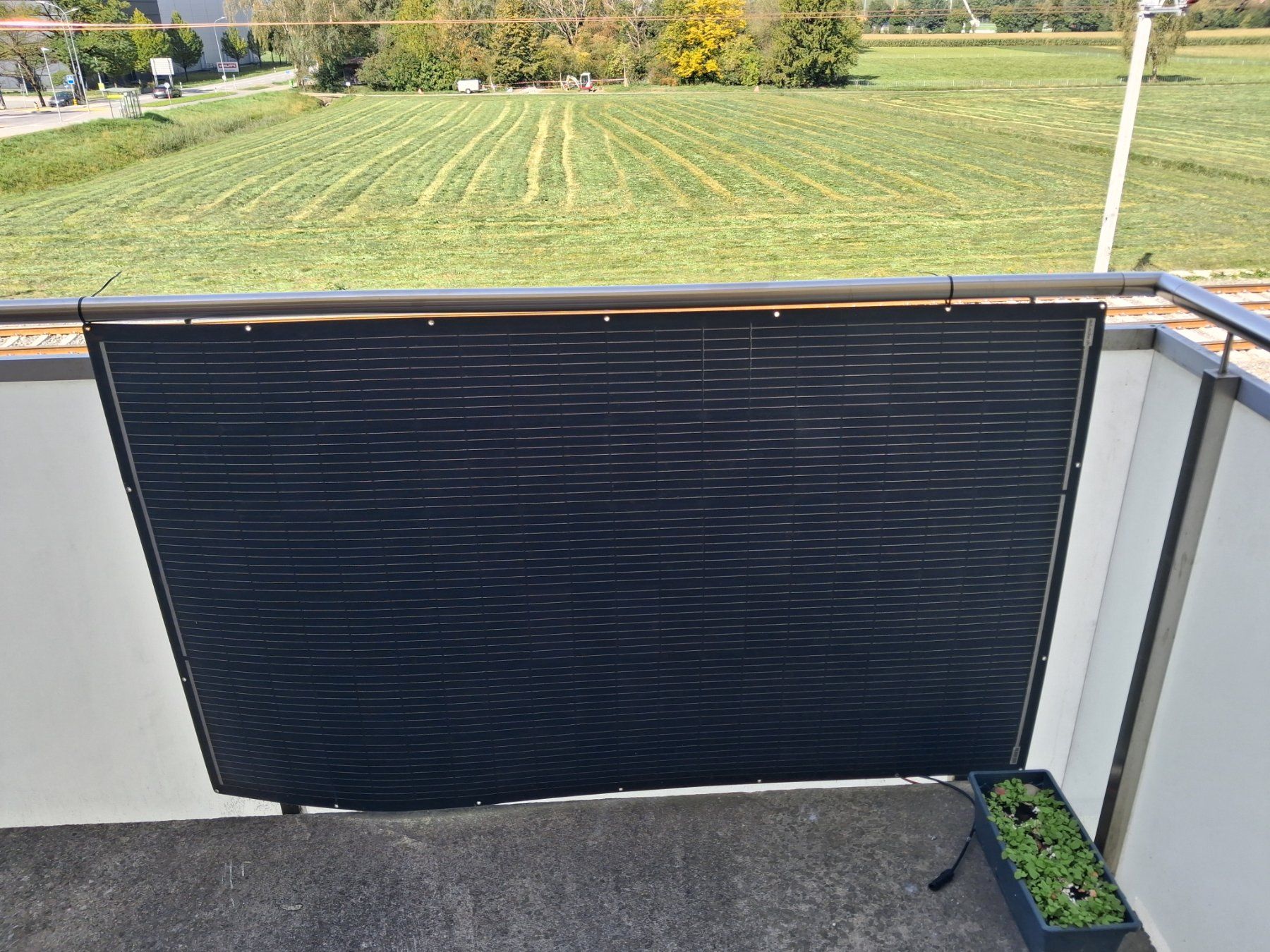 Dispositivi a energia solare: Solar Panel Flexibel – Usato da Nendeln venduto da Nix8 1