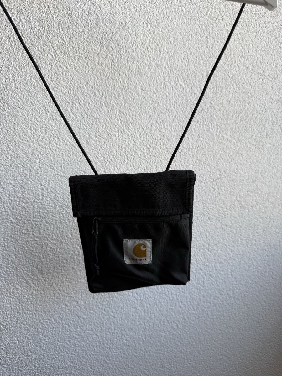 Carhartt Borse: Carhartt Umhängetäsche – Usato da Lyss venduto da Schuschuu.