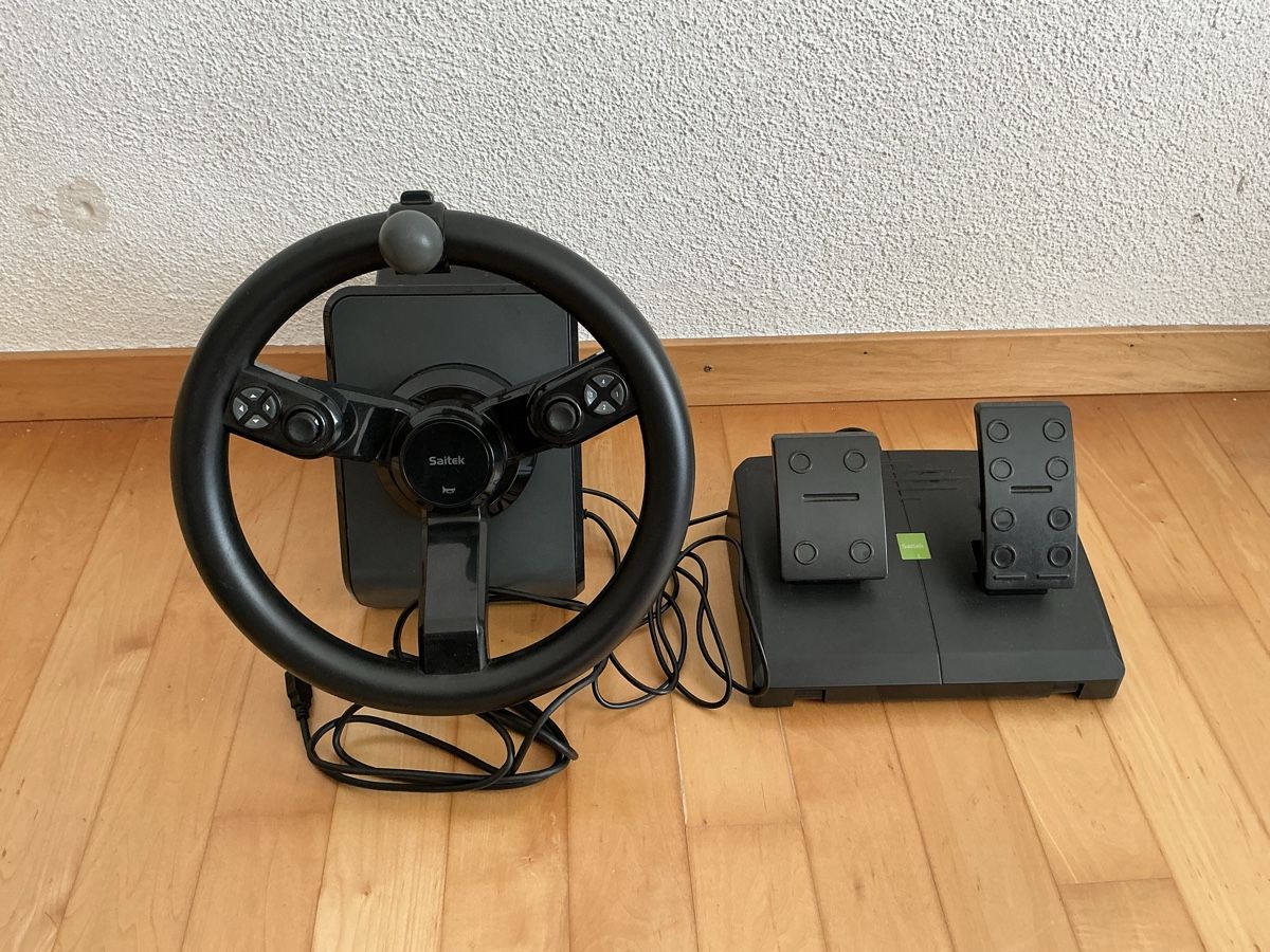 Controller: Saitek Lenkrad mit Pedalen – Nuovo (secondo la descrizione) da Arbon venduto da Ramon136