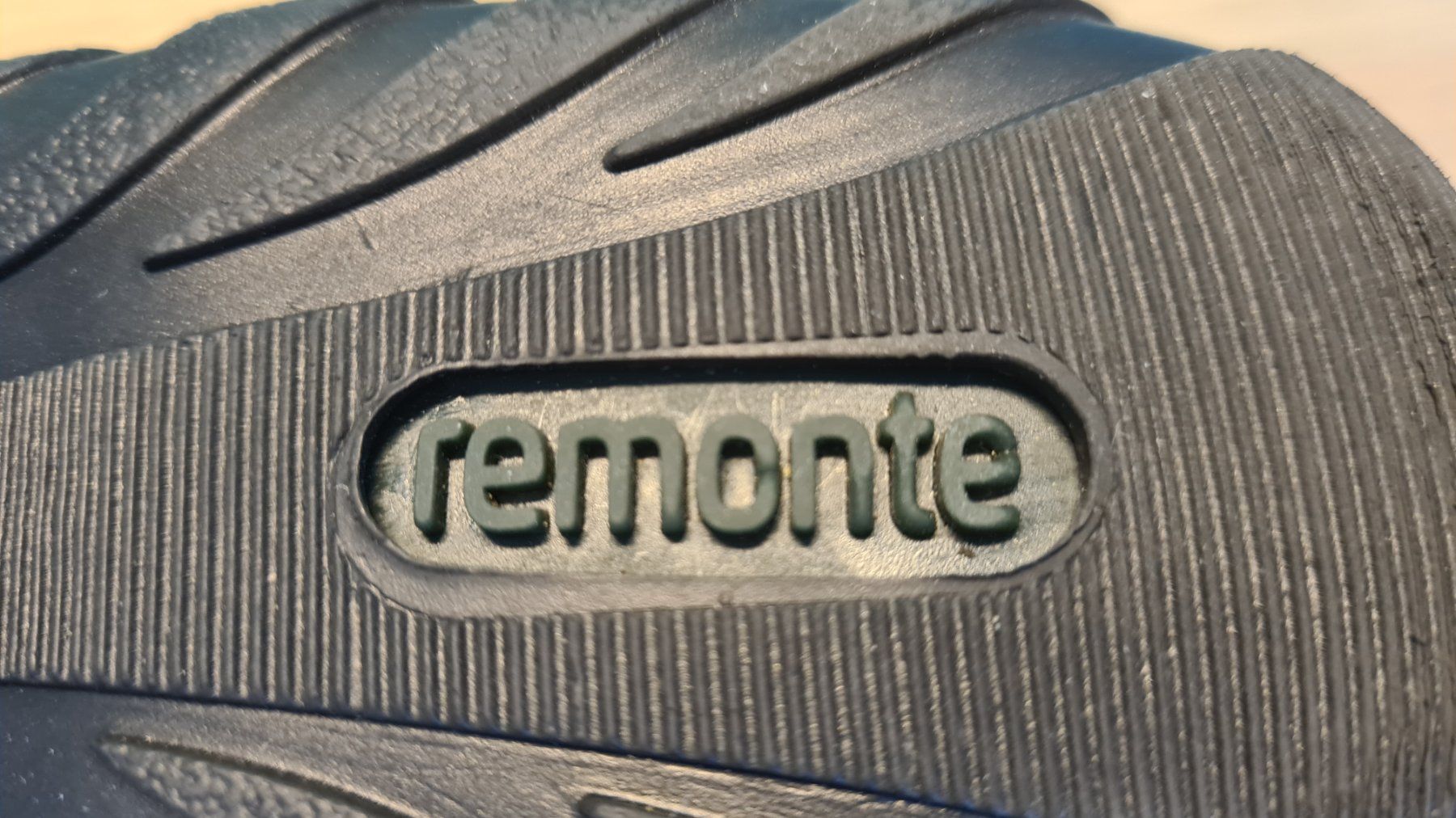 Scarpe da donna: Damenschuh Grösse 41 von Remonte – Usato da Zürich venduto da Agios 5