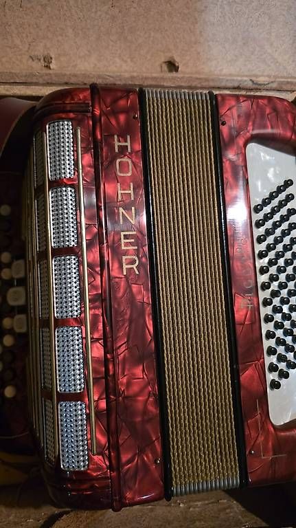 Strumenti musicali: Accordéon Hohner – Usato da Noës venduto da and_qhk7 1