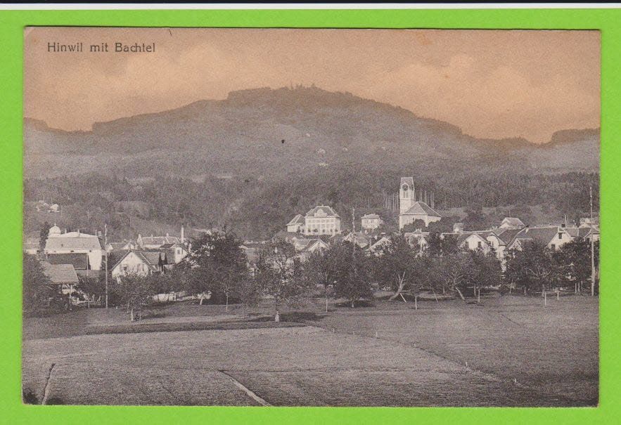 Cartoline postali: Hinwil mit Bachtel - alte Ansichtskarte um 1920 – Usato da Vitznau venduto da Ropaku
