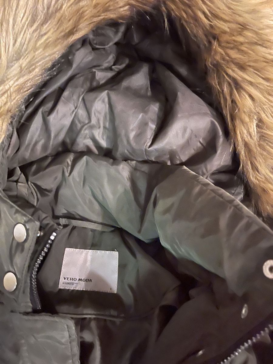 Vero Moda Cappotti: Daunenjacke  Parka von Vero Moda – Usato da Rüschlikon venduto da Lajniii 2