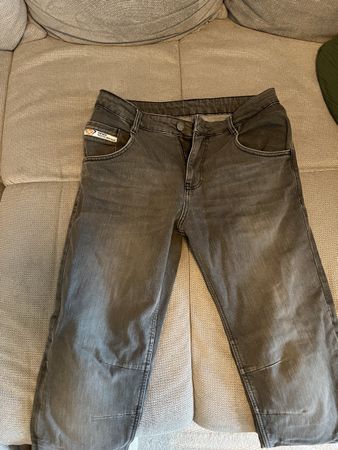 Graue IXON Motorradhose - Top Zustand für den Herbst!