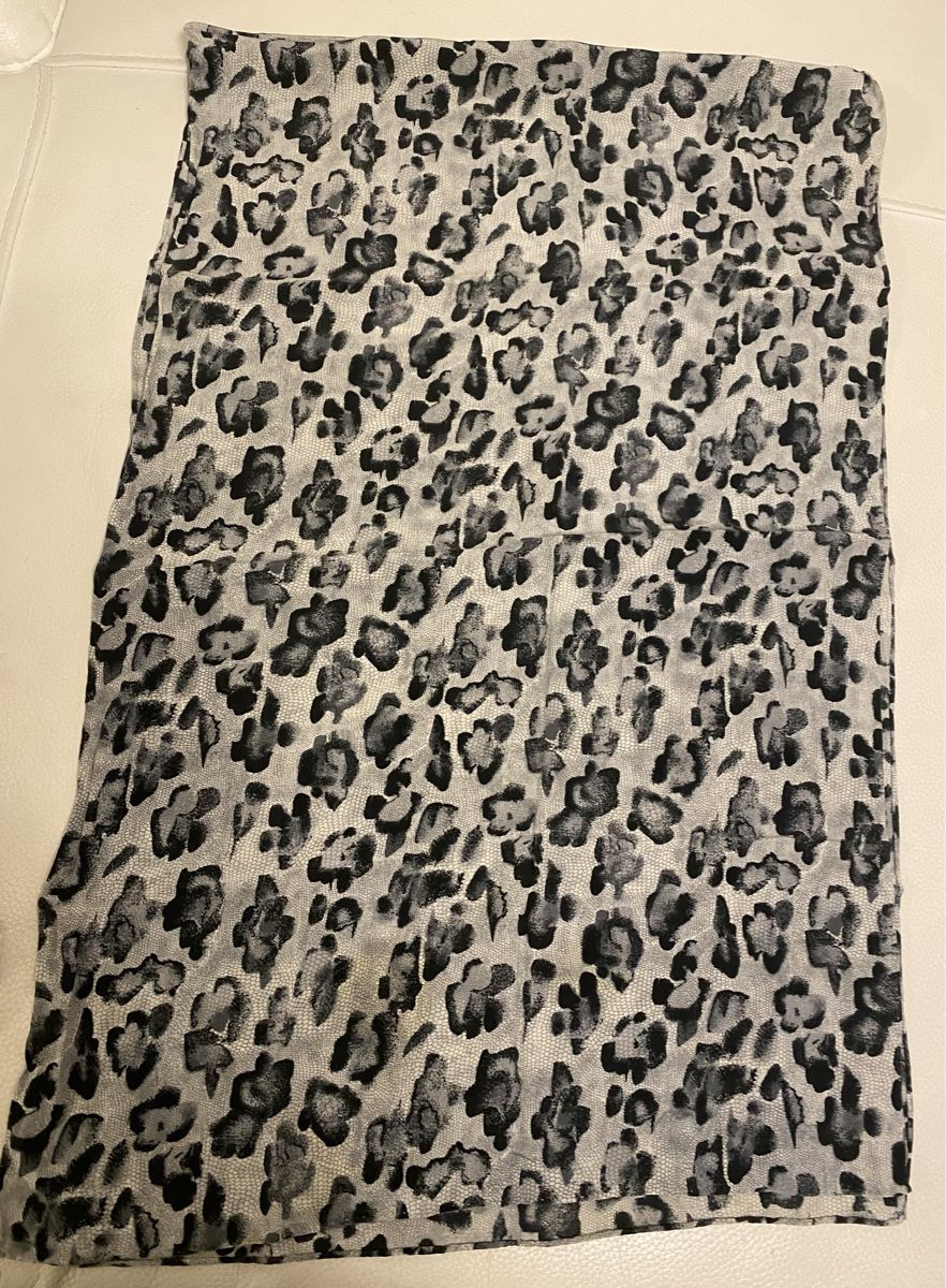 Foulard & Sciarpe: Seiden Schal 🌸 – Usato da Opfikon venduto da Luis144 9