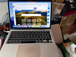 MAC BOOK AIR 2020