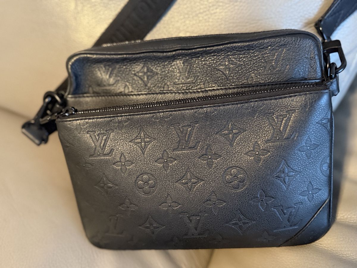 Louis Vuitton Borse: Sacoche Louis Vuitton trio – Usato da Bern venduto da LVGG 1
