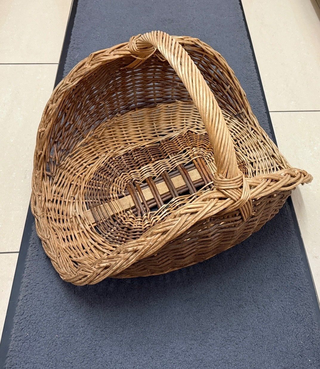 Altro per la casa: Korb für Chemineeholz – Usato da Gerlafingen venduto da HungerDiva