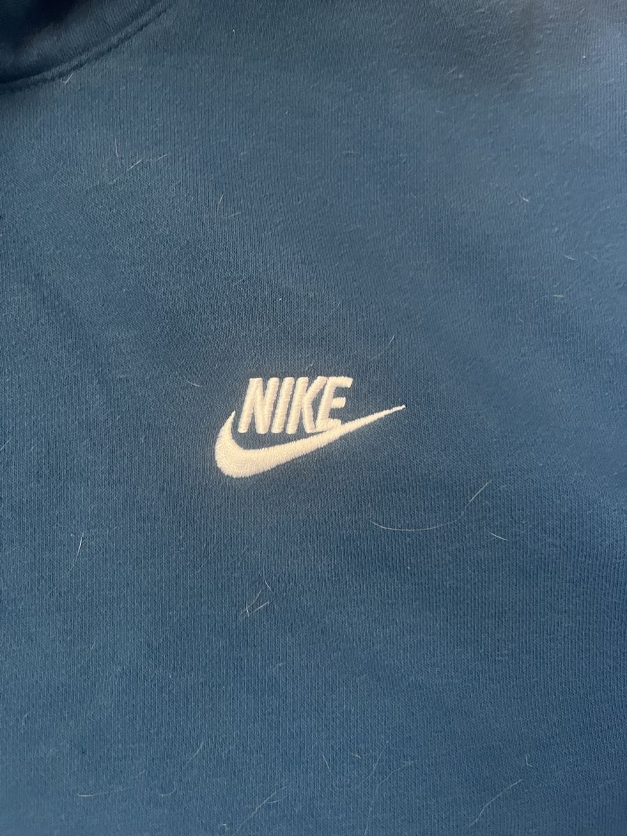 Nike Maglioni & Felpe: Pull à capuche Nike bleu marine, taille S – Usato da Baulmes venduto da resel_.tm 1
